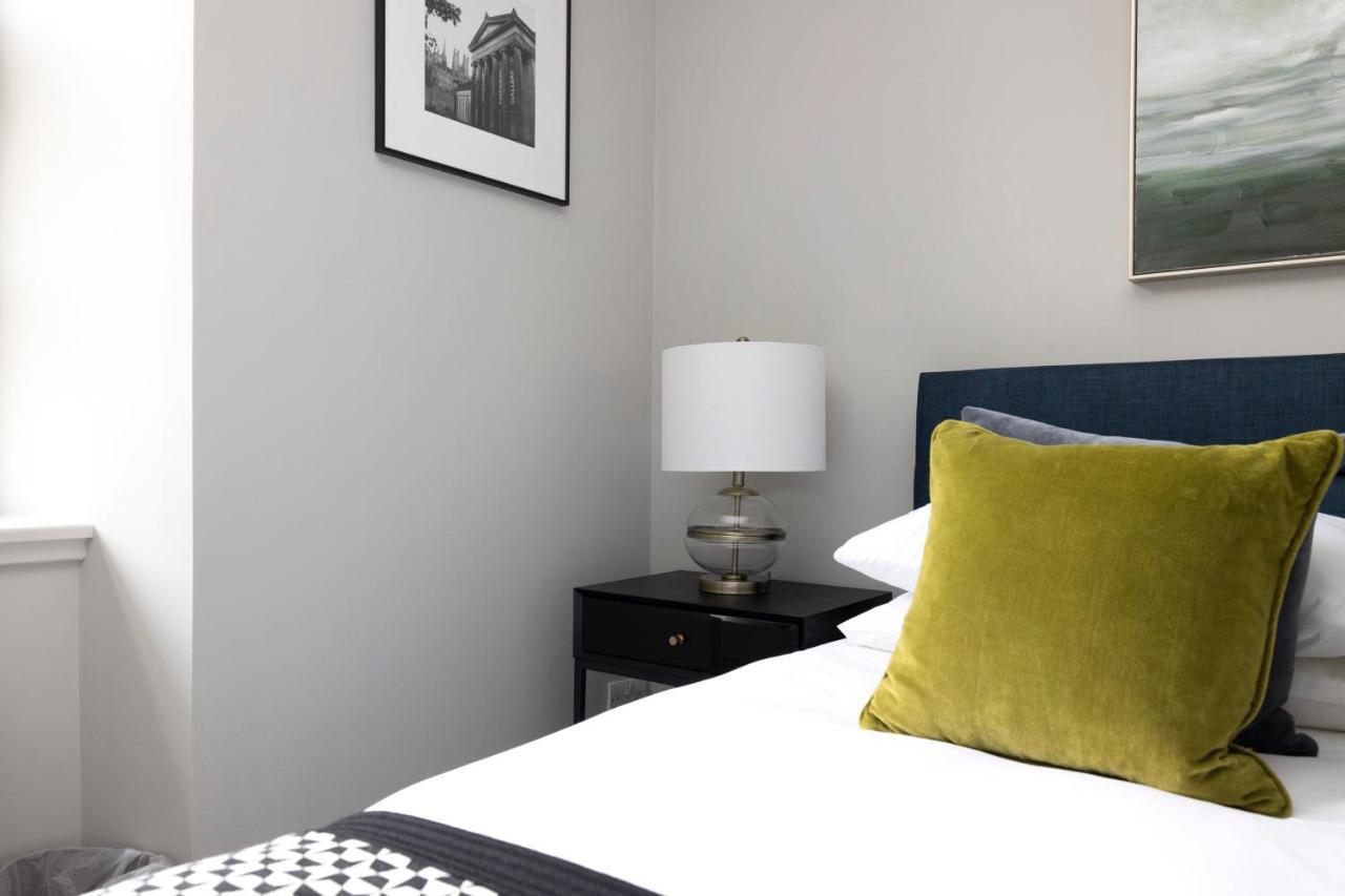 Joivy Stylish Flat In New Town Apartment Единбург Екстериор снимка