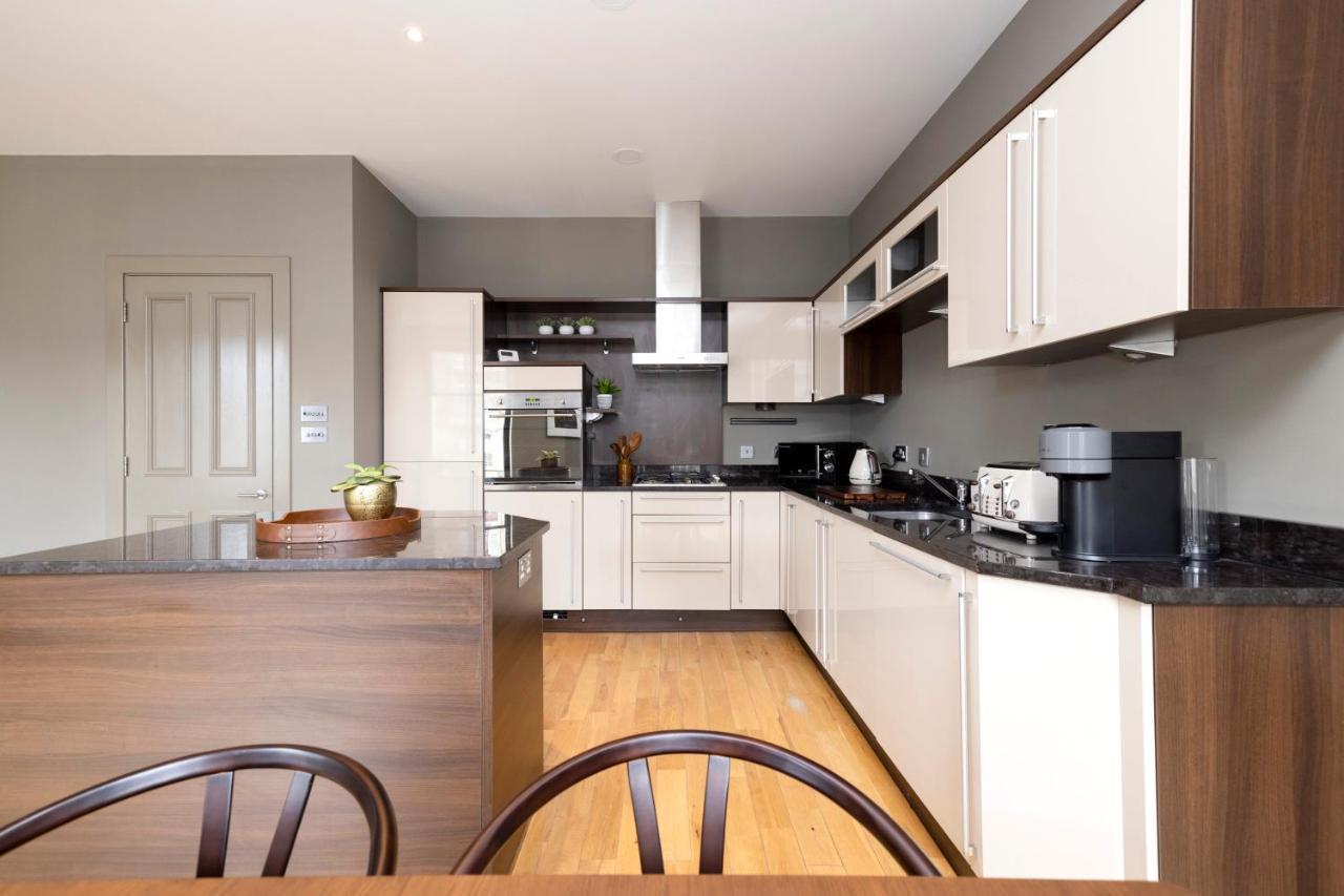 Joivy Stylish Flat In New Town Apartment Единбург Екстериор снимка